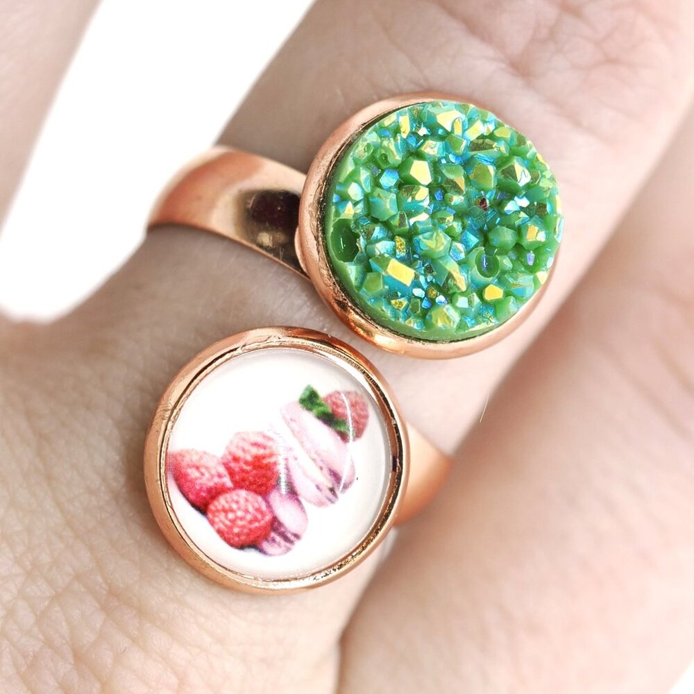 Raspberry Macaroon Ring - Picture 4 of 5
